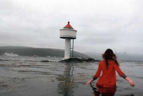 woman-in-the-water_lighthouse